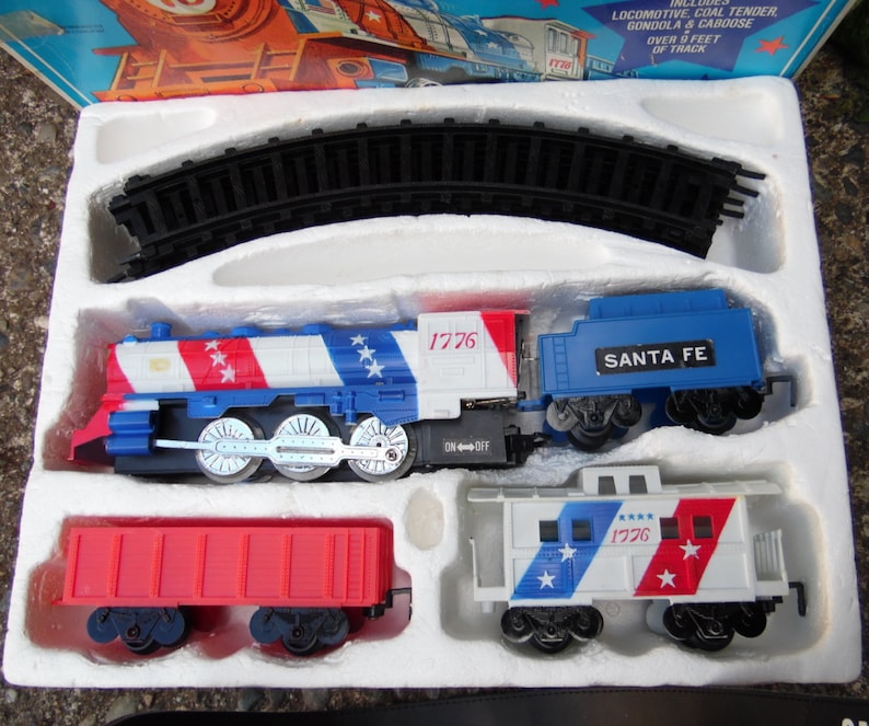 1975 Fourth of July Freedom Flyer Dunham Battery Operated Train Set Party Barbeque Centerpiece Vintage Toy