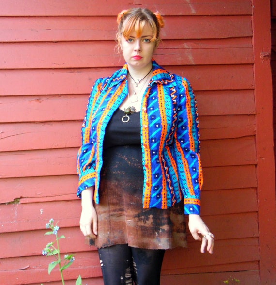 60s/70s Electric Blue and Tangerine Floral Blouse… - image 1