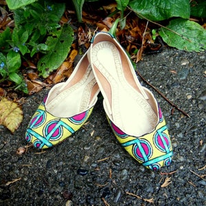 Vintage Yellow Geometric Embroidered Ethnic Hippie Boho Khussa Flats Womens Leather Shoes 7 8