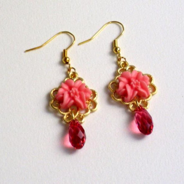 Pink resin flower  cabochon earrings with swarovski crystals