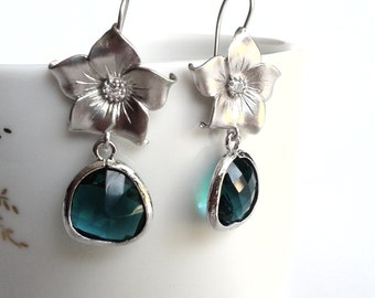 Earrings rhodium plated flowers with emerald crystal glass,  wedding, valentine's, mother's day, bridal gift