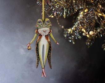 Cyril the frog hanging decoration, vintage style. Perfect as a Christmas decoration or displayed all year round