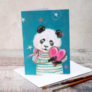 Tarjeta de felicitación en blanco A6 de un oso panda llamado Kevin. Tarjeta romántica, tarjeta de cumpleaños, tarjeta para un amigo. Tarjeta de animales ilustrada