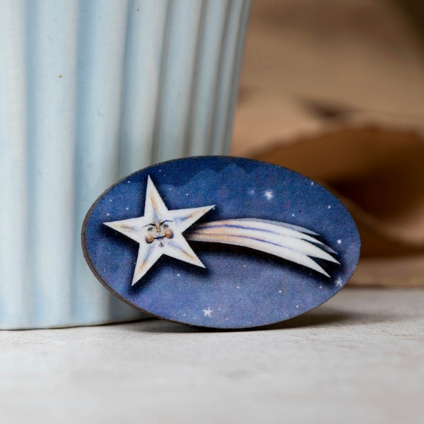 Shooting star badge pin, vintage in style. Made in the UK from laser cut wood. Celestial art