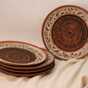 Handmade Round Clay Dinner Plate 21 cm – Rustic Red Clay Tableware, Eco-Friendly Pottery Dish, Carved Unglazed Serving Plate
