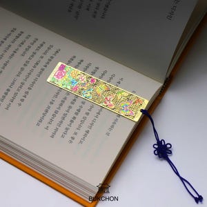 Korean Traditional Metal Bookmarks – Hanbok & Minhwa Motifs