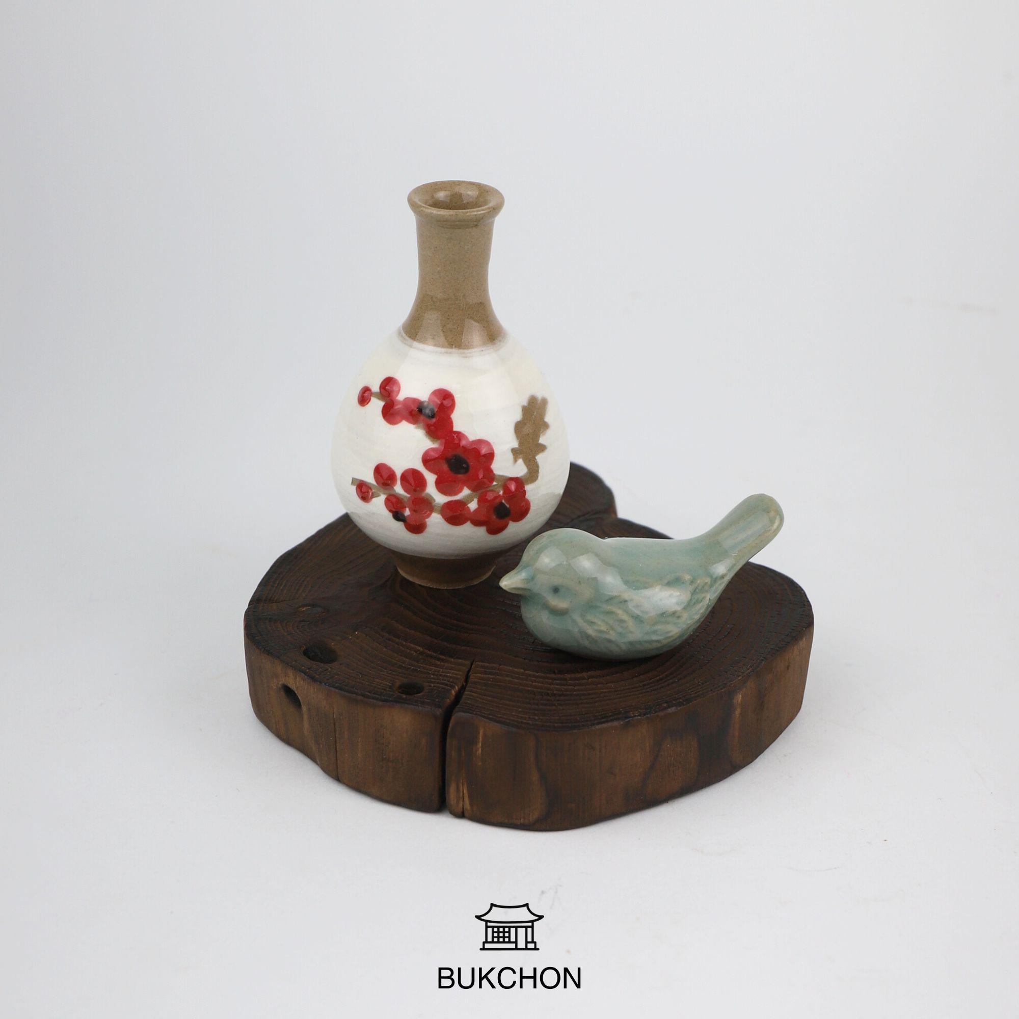 手作り韓国風粉青花瓶セット - 青磁の動物の置物、ヒノキの台座 - Etsy