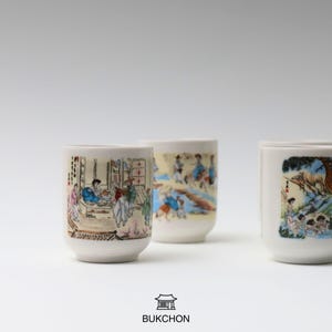 Korean Folk Art Soju Shot Ceramic Set – 5 Mini Cups with Traditional Village Paintings