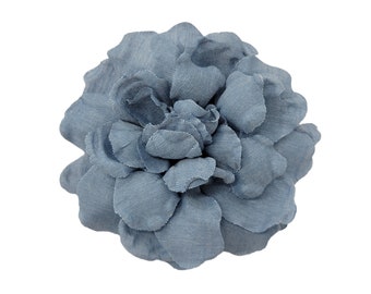 M & S Schmalberg 15 cm große Jeans hellblau Gardenia Blume Hutmacher Stoffblumen Brosche