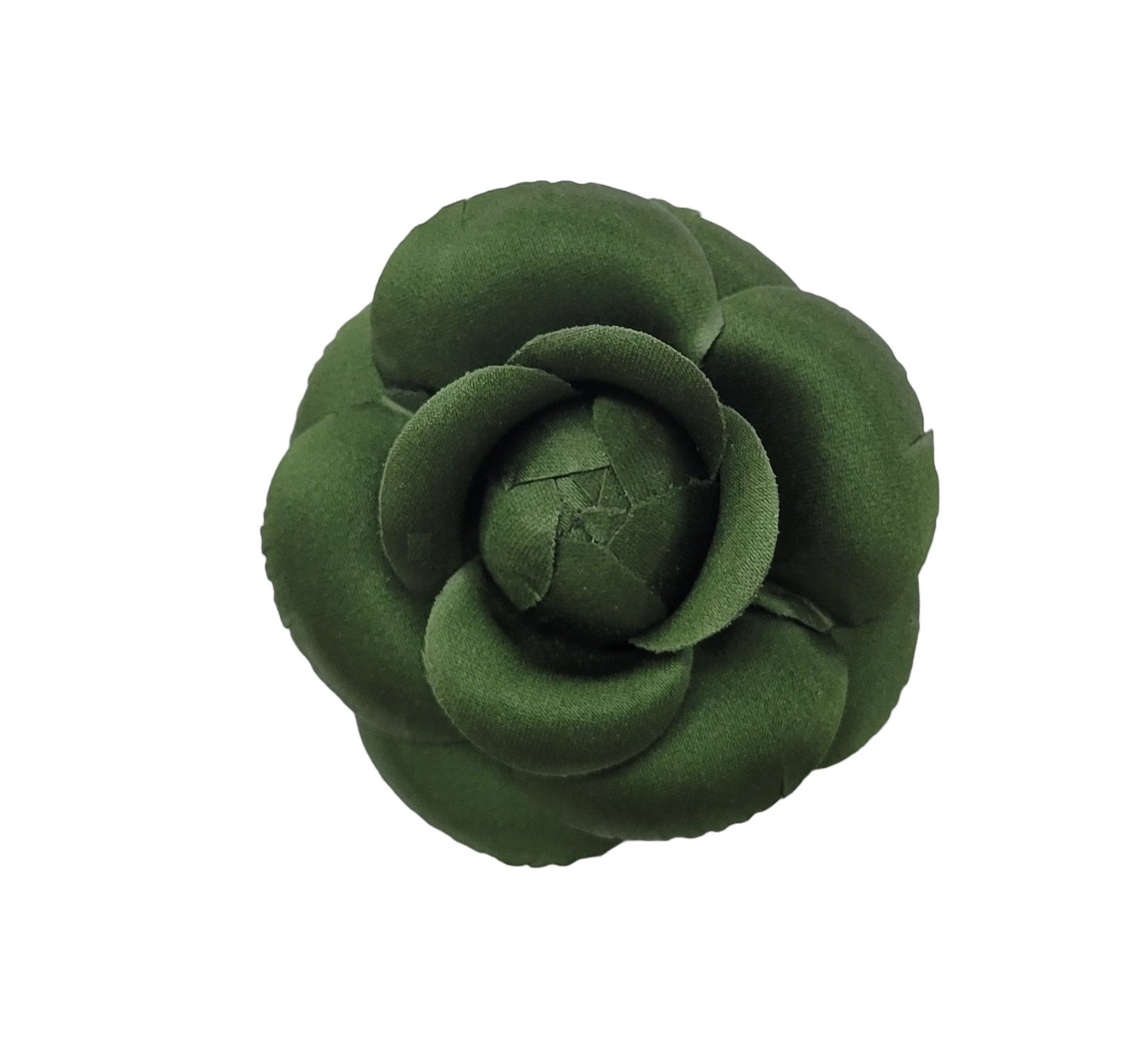 GUMEGE Camellia Brooch Pin Camellia Flower Pin for Women Elegant Wool Flower Brooch Vintage Bow Floral Pin Pearl Clothing Bag Scarf Decoration Accessories