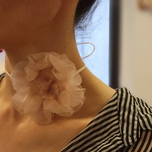 M&S Schmalberg 3.5&quot; Silk Organza Light Blush Pink Flower Rose Choker Necklace - Made in USA