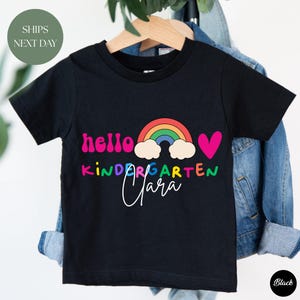 Hallo Kindergarten, benutzerdefinierte Kindergarten, zurück in der Schule Shirt, Kindergarten Shirt, erster Tag der Schule, personalisierte Shirt, Regenbogen T-Shirt