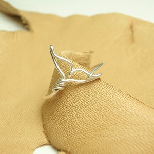 Whale Ring Handmade sterling silver wire 925 sea whale tail orca tail ring gauge 20 image 3
