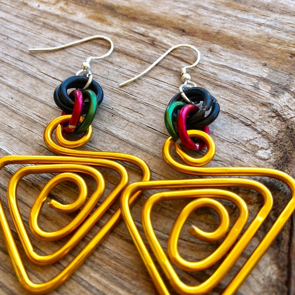 Gold Wakanda Inspired Earrings, Black Panther Inspired Earrings, Triangle Afrocentric Earrings, Gold with black red and green