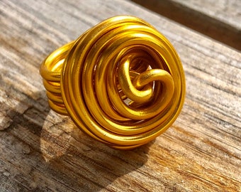 Gold Round Statement Aluminum Wire Ring