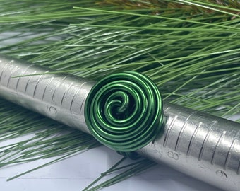 Green Round Statement Aluminum Wire Ring