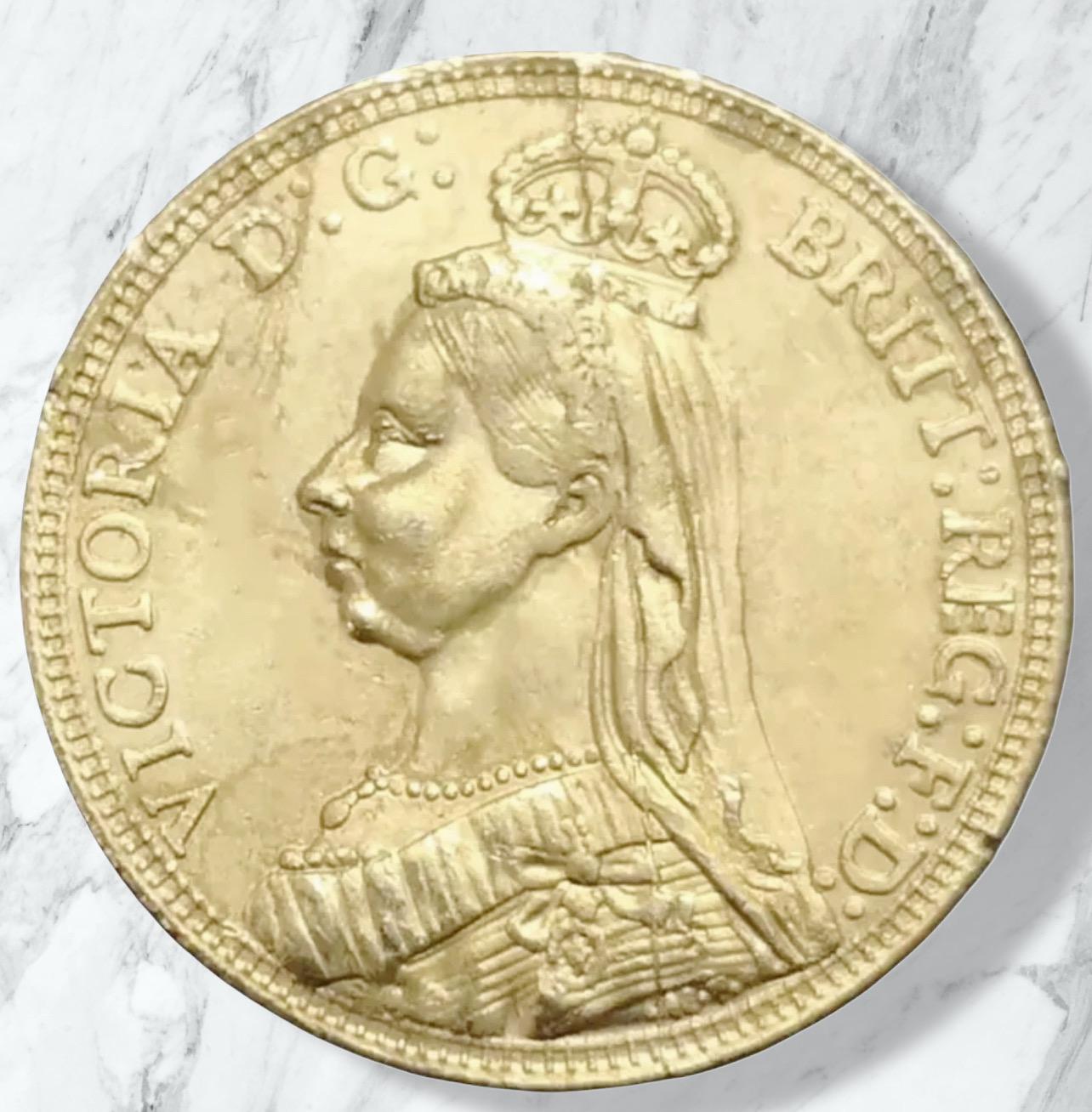 Queen Victoria Gold Coin - Etsy display picture 2