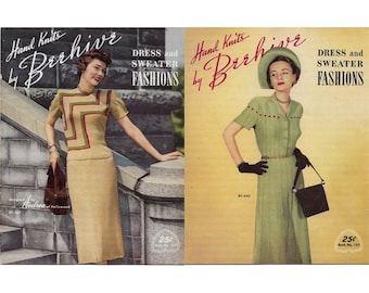 Peut inclure: Deux couvertures de livres vintage pour des modèles de robes et de pulls tricotés à la main. Les couvertures présentent une femme portant une robe et un chapeau. Le texte sur les couvertures indique "Hand Knits by Berhiver Dress and Sweater Fashions" et "25c Book No. 137".