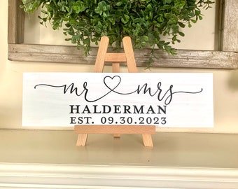 Mr and Mrs Sign, Sweetheart Table Sign