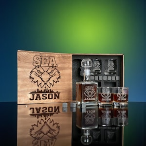 Cadeau de football personnalisé - Carafe à whisky avec verres à whisky et pierres gravés, boîte en bois gravée, cadeau de Noël pour sport
