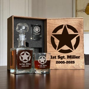 Veteran Army Gifts, Whiskey Decanter, Military Dad Gift, Engraved Rocks Glass, Army Retirement, Army Gift, Deployment Gift