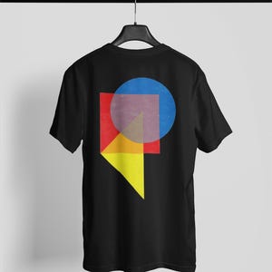 Bauhaus Unisex T-Shirt –Monochrome Design Shirt, bauhaus shirt, bauhaus style, stampa bauhaus, estilo bauhaus, bauhaus design, bauhaus beige