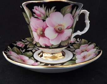 Royal Albert - Alberta Rose Teacup & Saucer