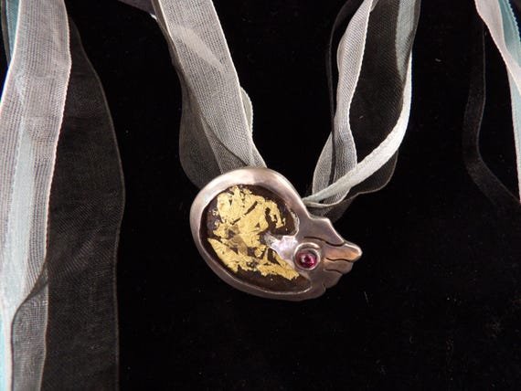 Artisan Style Multiple Ribbon Central Pendant - image 2