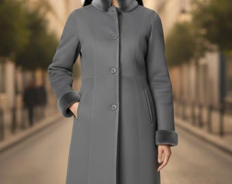 Cappotto in lana color carbone fatto a mano – Elegante soprabito lungo con polsini e collo in pelliccia sintetica