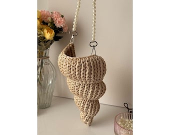 Handmade Crochet Seashell Bag – Limpet Purse with Pearl Handle