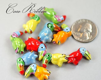 10 pcs 21x20mm Porcelain Ceramic Parrot Bird Beads - Handpainted D23