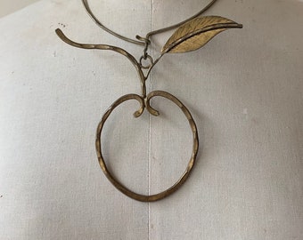 Vintage MODERNIST Hammered Brass APPLE Necklace