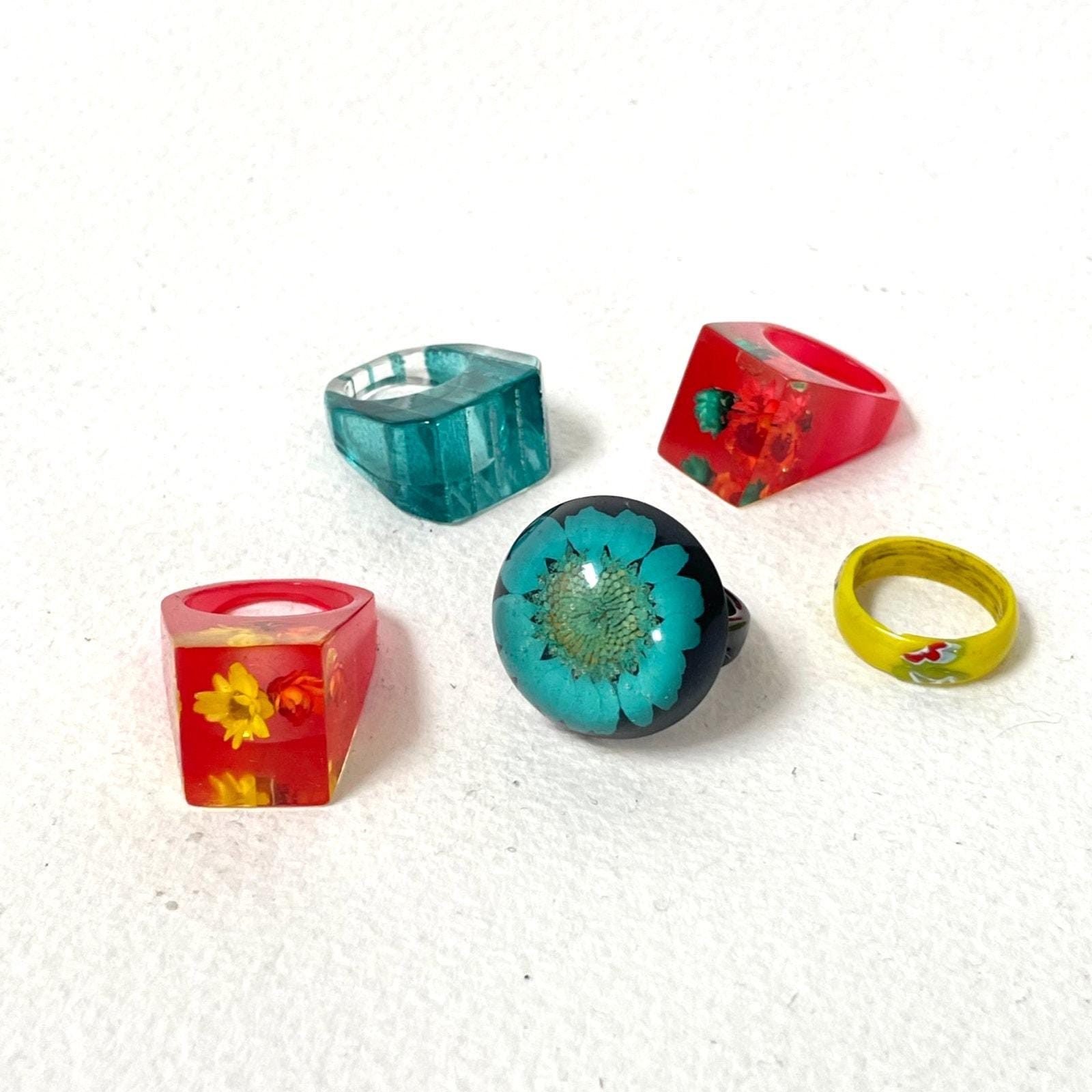 Vintage Floral Lucite ヴィンテージルーサイトリングケース Vintage Lucite Resin Retro Bright Red Statement Ring W