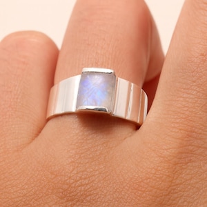 Rainbow Moonstone Ring, 925 Sterling Silver Ring, June Birthstone Ring, Cusion Shaped Ring, Bohemian Jewelry, Elegant Ring, Gift for Her
