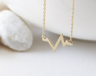 Heart Beat Necklace in Gold/Silver. Chevron Necklace. Minimalist Jewelry. Simple and Chic. Collarbone Necklace. Gift For Her (PNL- 140)