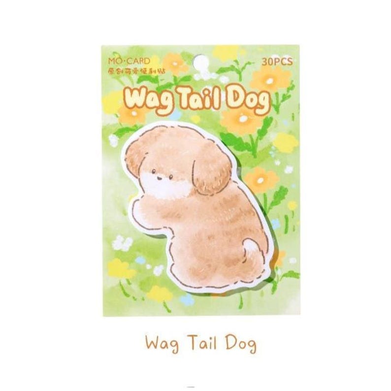 Puede incluir: Un paquete de 30 pegatinas con un dise&ntilde;o de perro de dibujos animados y el texto "Wag Tail Dog". El perro es de color marr&oacute;n claro con una cara blanca, sobre un fondo floral verde y amarillo. Las pegatinas son de la marca "MO-CARD".