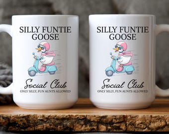 Silly Goose Aunt Gift For Sister BFF Cool Gift For Aunt Auntie Mug Cool Aunts Club Funny Aunt Gift New Aunt Gift For Fun Aunt Auntie Gift
