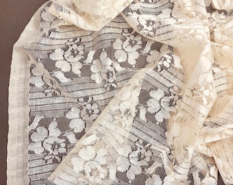 Vintage Embroidered Lace Tulle, Delicate Floral Mesh (120x70cm)