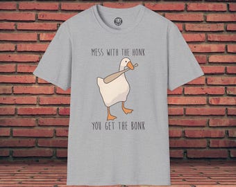 Funny T-Shirt | Goose Bonk | Funny Goose T-Shirt | Cute Animal Shirt | Cute Goose Tee | Meme Graphic Tee | Funny Party Shirt | Gag Gift