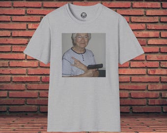 Camiseta divertida / Abuela gánster / Humor negro / Chiste ofensivo / Meme de abuela / Camiseta con meme gráfico / Camiseta sarcástica / Regalo de broma