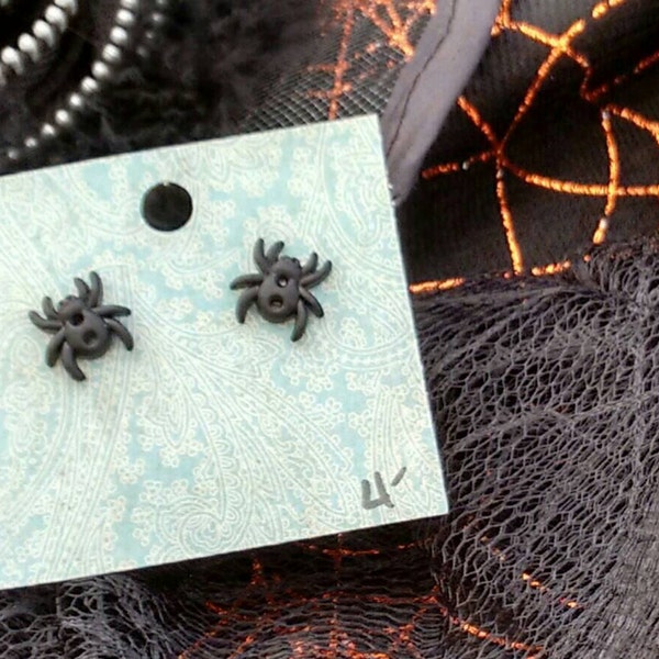 Halloween earrings spider arachnids trick or treat arachnophobia Brockus Creations