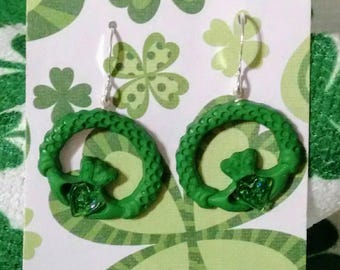 Boucles d'oreilles Saint-Patrick, Boucles d'oreilles Saint-Patrick, Bijoux Saint-Patrick, Claddagh, bijoux d'amitié, bagues d'amitié, bijoux irlandais