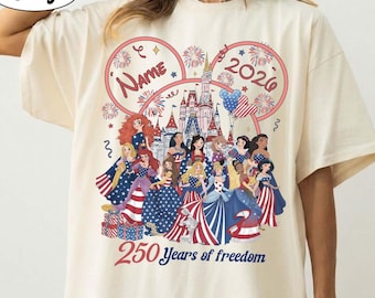 Camiseta Comfort Colors® de princesas Disney para el 4 de julio, camiseta de celebración del 250 aniversario de WDW Disney Family America, camiseta para el viaje de chicas a Disney del 4 de julio