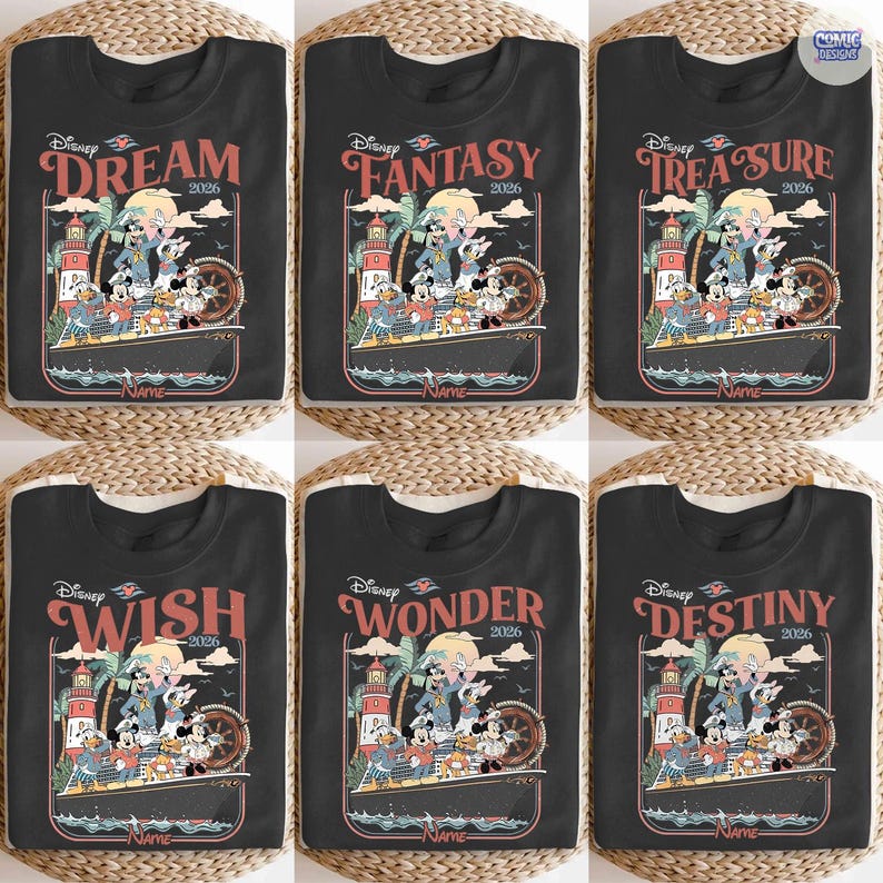 Puede incluir: Camisetas negras con dise&ntilde;os de cruceros de Disney. Cada camiseta presenta una palabra diferente: Dream, Fantasy, Treasure, Wish, Wonder y Destiny. Los dise&ntilde;os incluyen a Mickey Mouse, el Pato Donald y otros personajes.