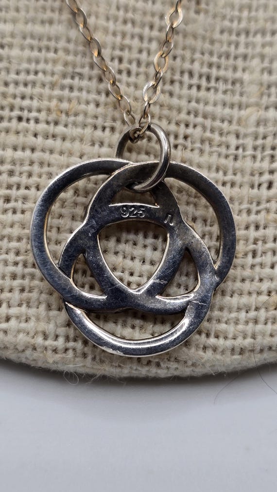 Sterling Silver Interlocking Circle Necklace – Mo… - image 6