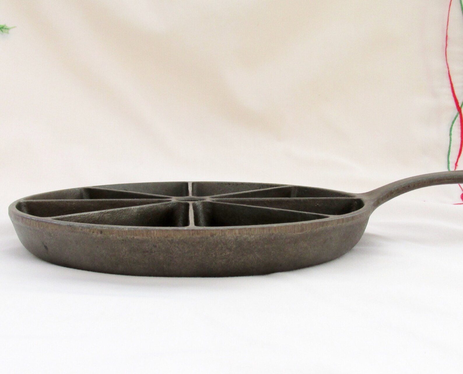 Cast iron Corn Bread Skillet 8 Slice Made in USA Cornbread Etsy