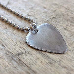 Plektrum Halskette, Edelstahl Schmuck, E-Gitarre, Musiker Halskette, personalisierte Geschenke, Boho Halskette, Boho Schmuck