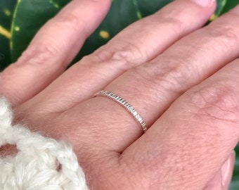 Silver tree bark ring. Nature ring rustic wedding band. Nature lover gift for tree hugger. Wood thumb rings for women. Birch bark jewelry.