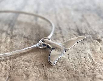 Whale Tail Bracelet, Ocean Jewelry, 925 Sterling Silver Charm Bangle Bracelet, Hammered Bangles, Minimalist Bracelet, Minimalist Jewelry