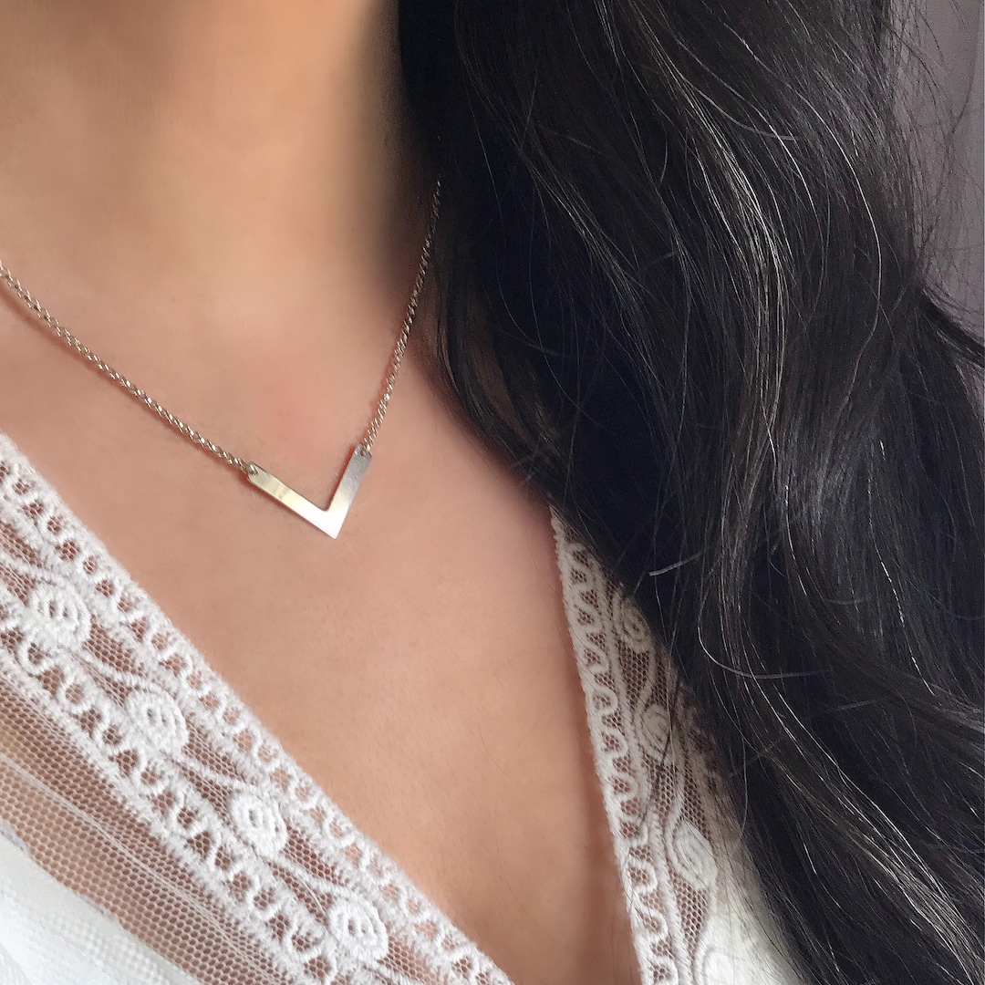 Silver V Necklace Sterling Silver Minimalist Jewelry Geo Etsy